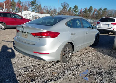 2018 Hyundai Elantra Value Edition z USA, uszkodzony, nr VIN 5NPD84LF1JH222312